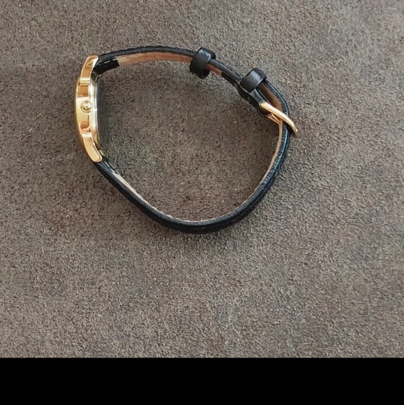 Disney Catalog Vintage 1990's Mickey Mouse Unisex Quartz Watch. - Picture 6 of 11